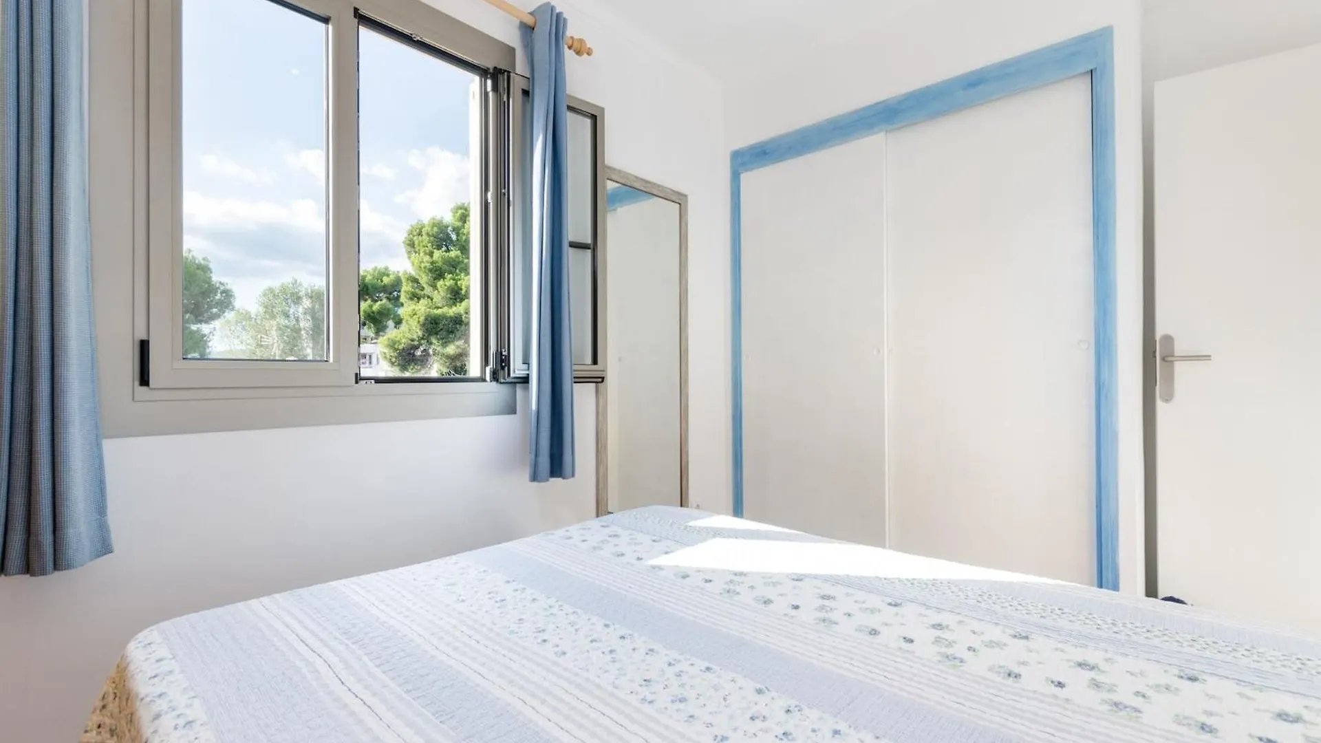 Apartment In Port D'Alcudia بلايا ذي مورو