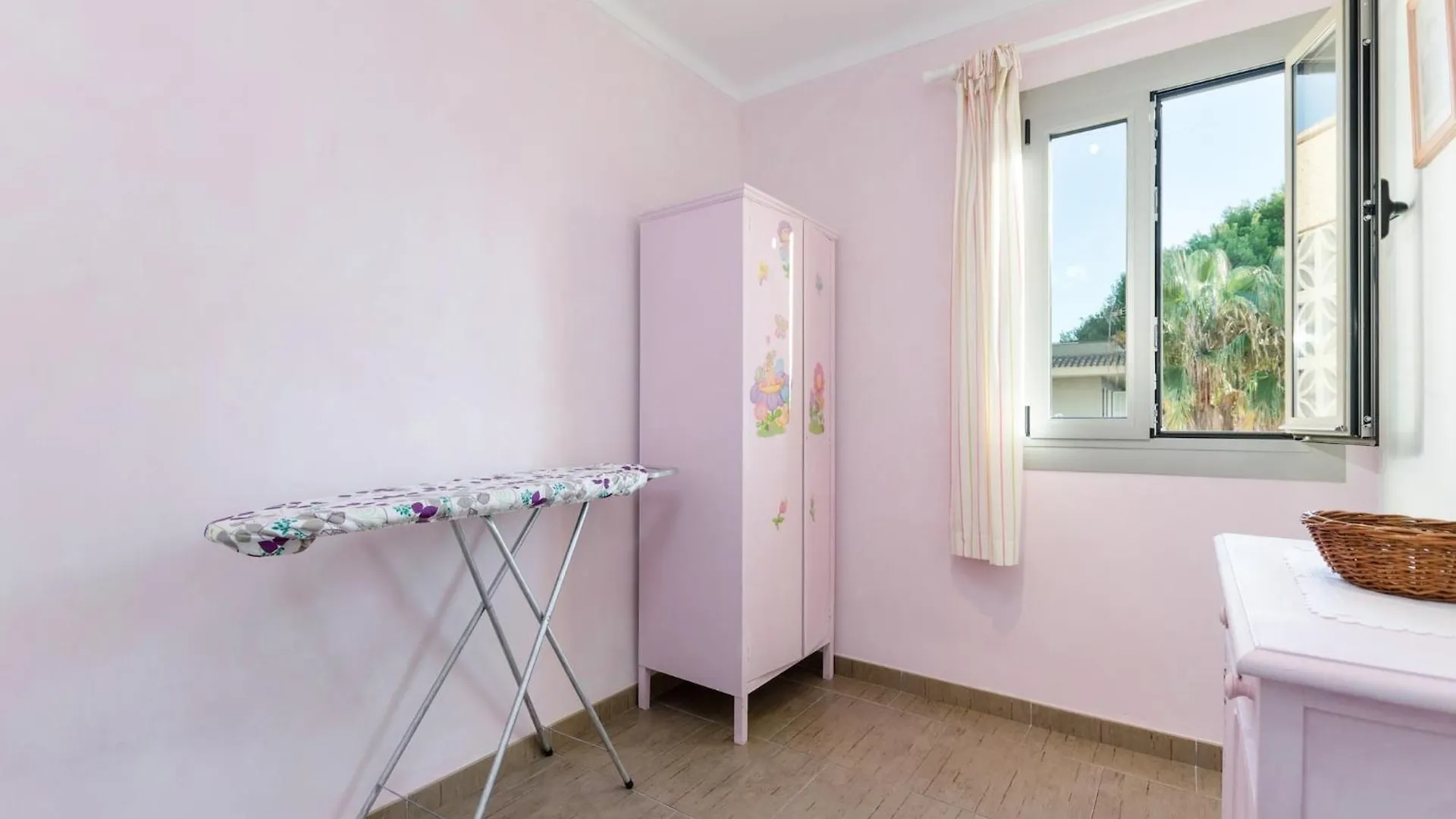 Apartment In Port D'Alcudia بلايا ذي مورو
