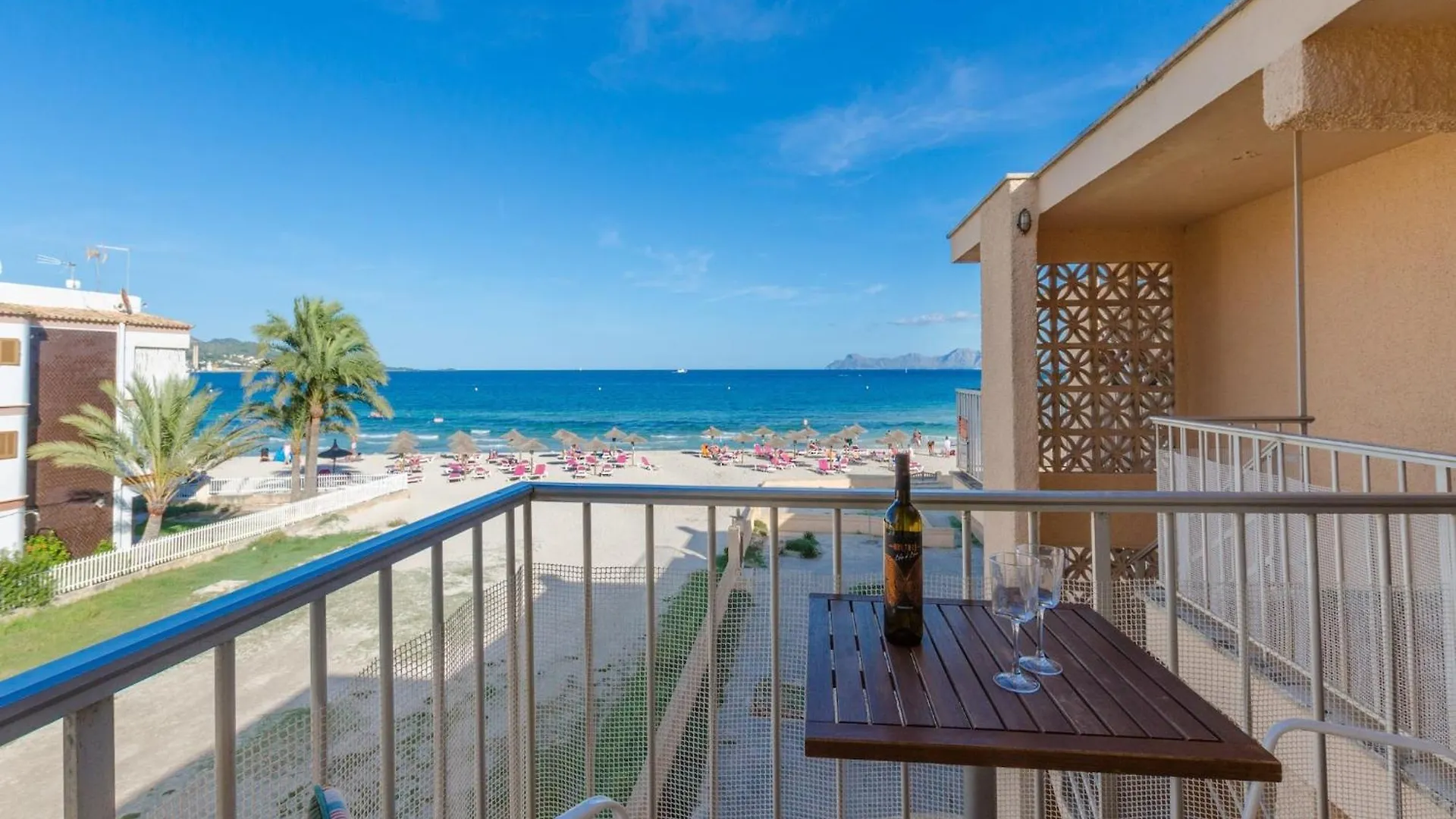 Apartment In Port D'Alcudia بلايا ذي مورو