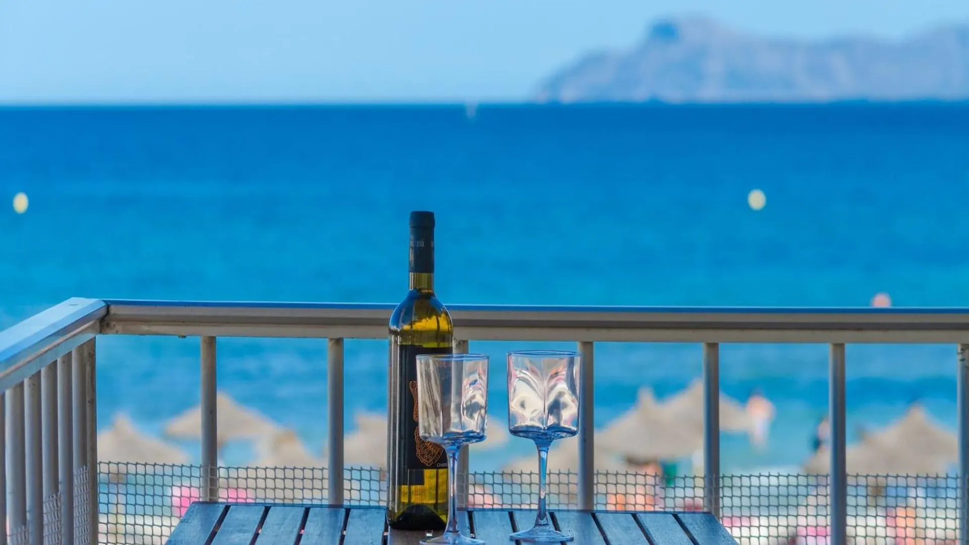 Apartment In Port D'Alcudia بلايا ذي مورو 0*,